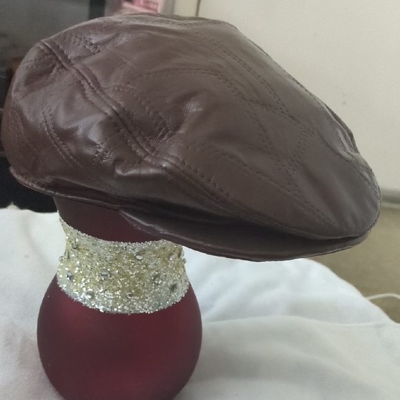 Brown Genuine Leather Unisex Vintage Newsboy Cap With Adjustable Strap $15 - Picture 1 of 7